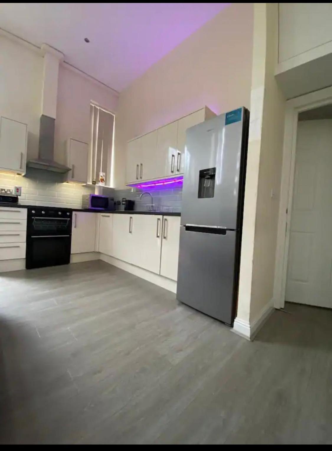 Spacious King Room With Private Entrance - Near Emirates And Camden And King'S Cross - 5 Min To Tube Finchley Ngoại thất bức ảnh